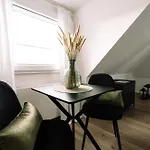 Green Flat Düsseldorf 2.0