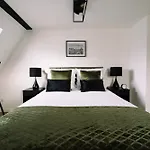 Flat 2.0 Apartment